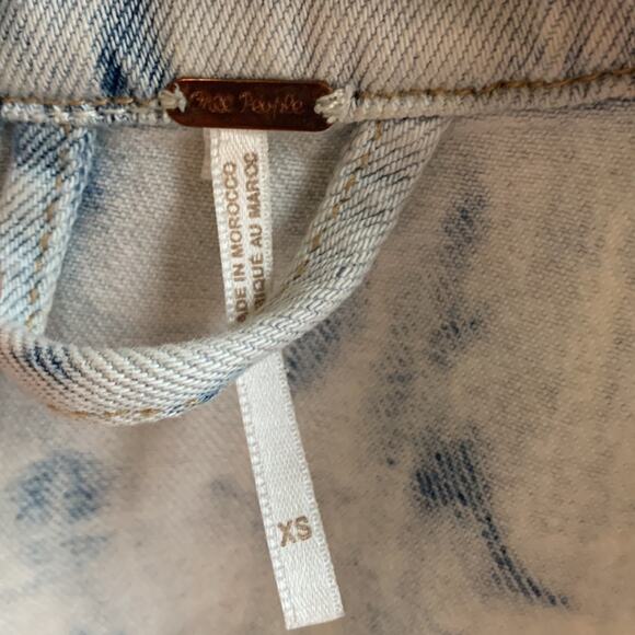 Free People Rumors Denim Jacket in Jones Tie Dye Blue - Picture 6 of 9